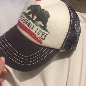 California love billabong hat
